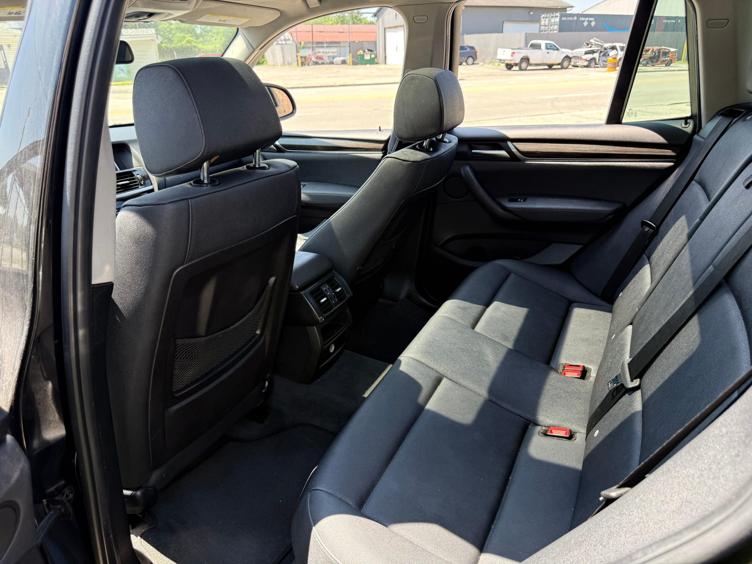 
								BMW X3 full									