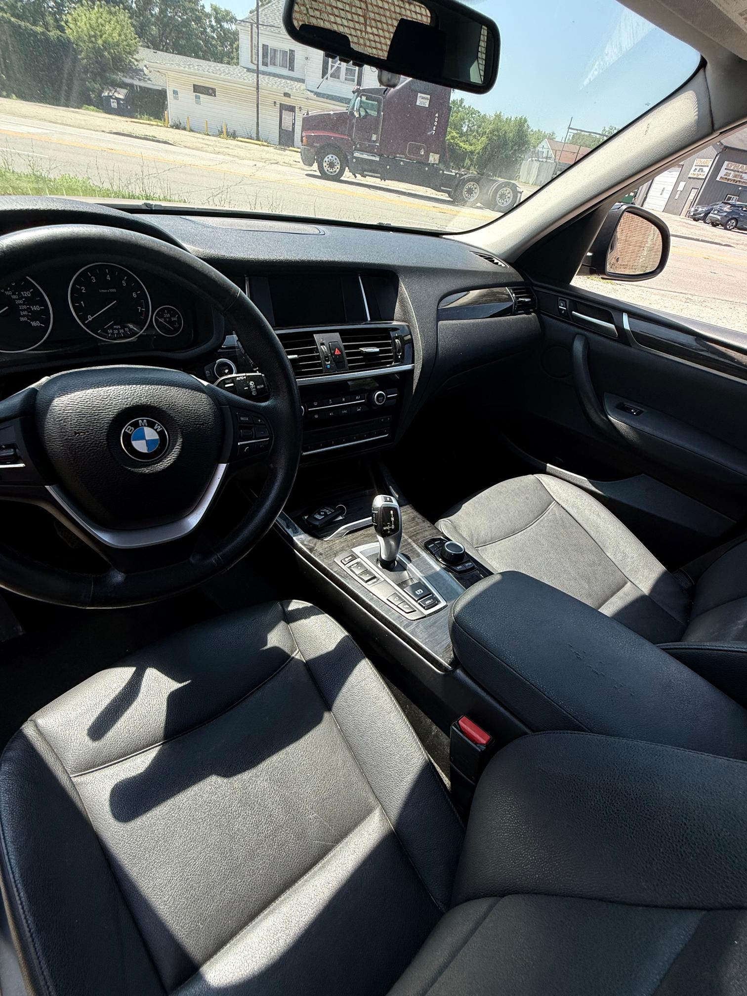 
								BMW X3 full									