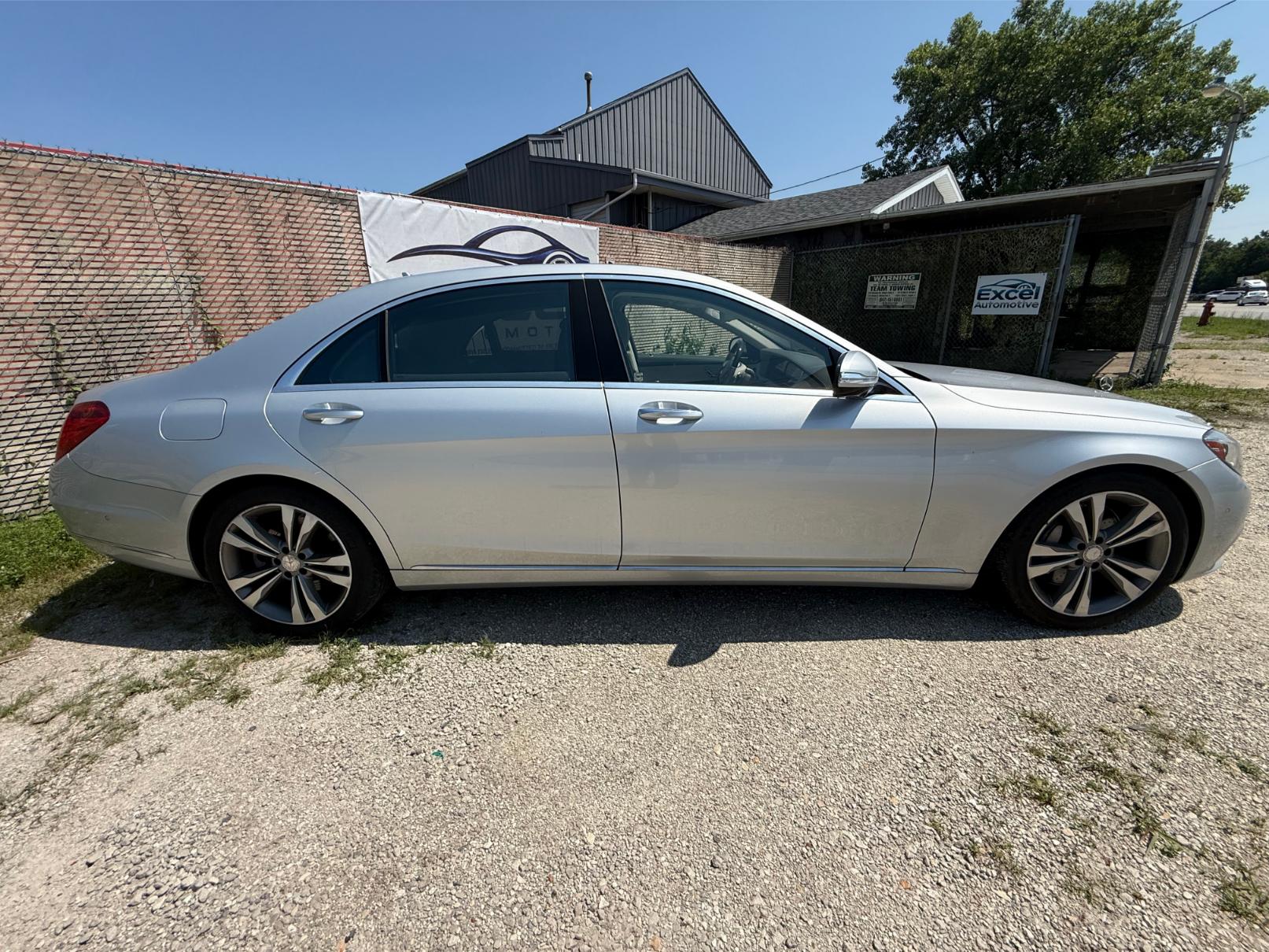 
								Mercedes Benz S550 full									