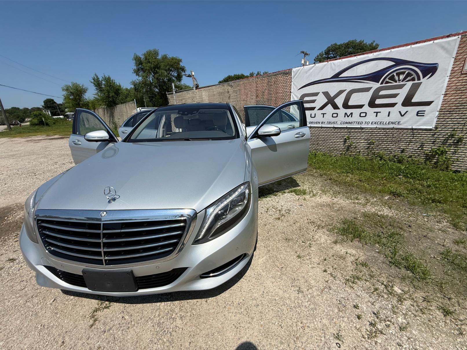 
								Mercedes Benz S550 full									