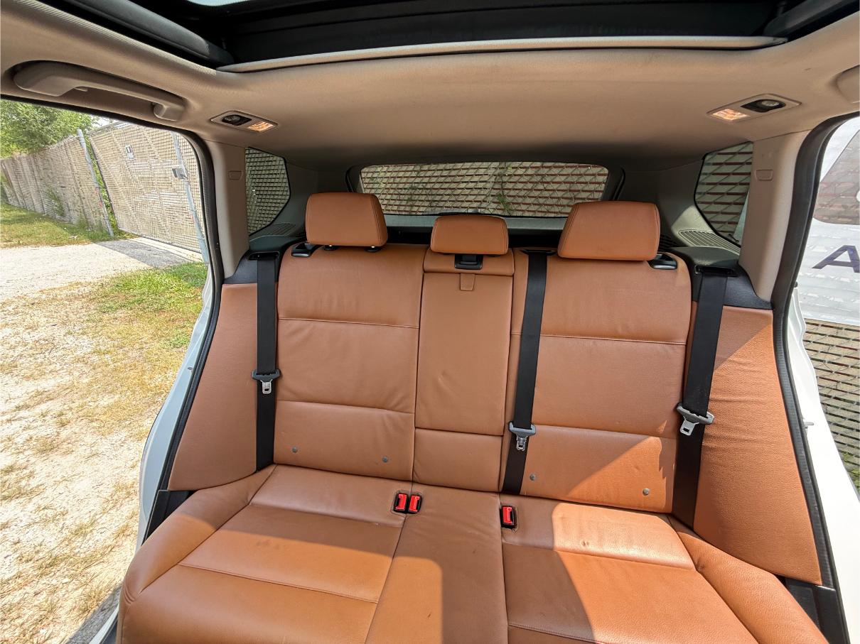 
								BMW X3 full									