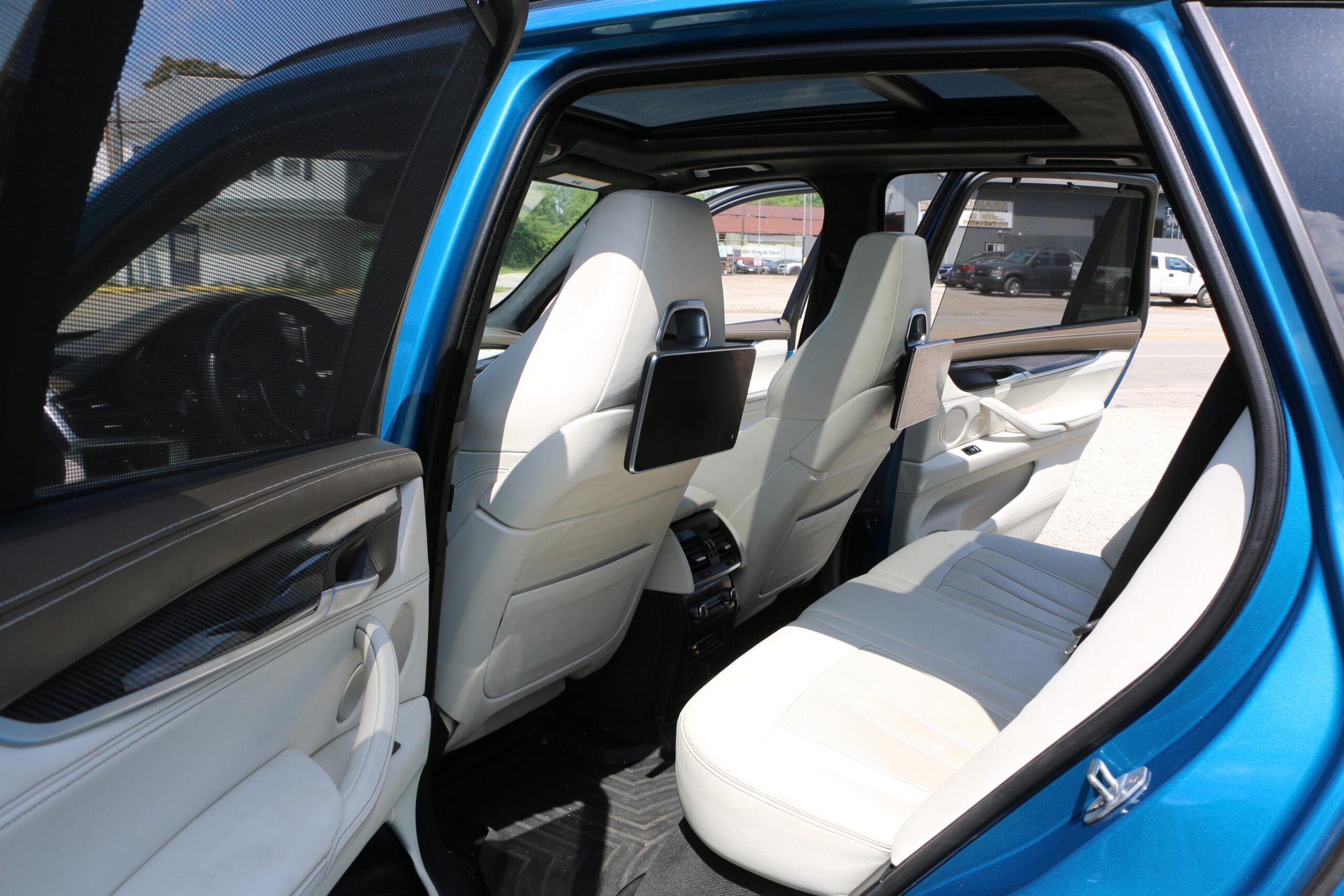 
								BMW X5M full									