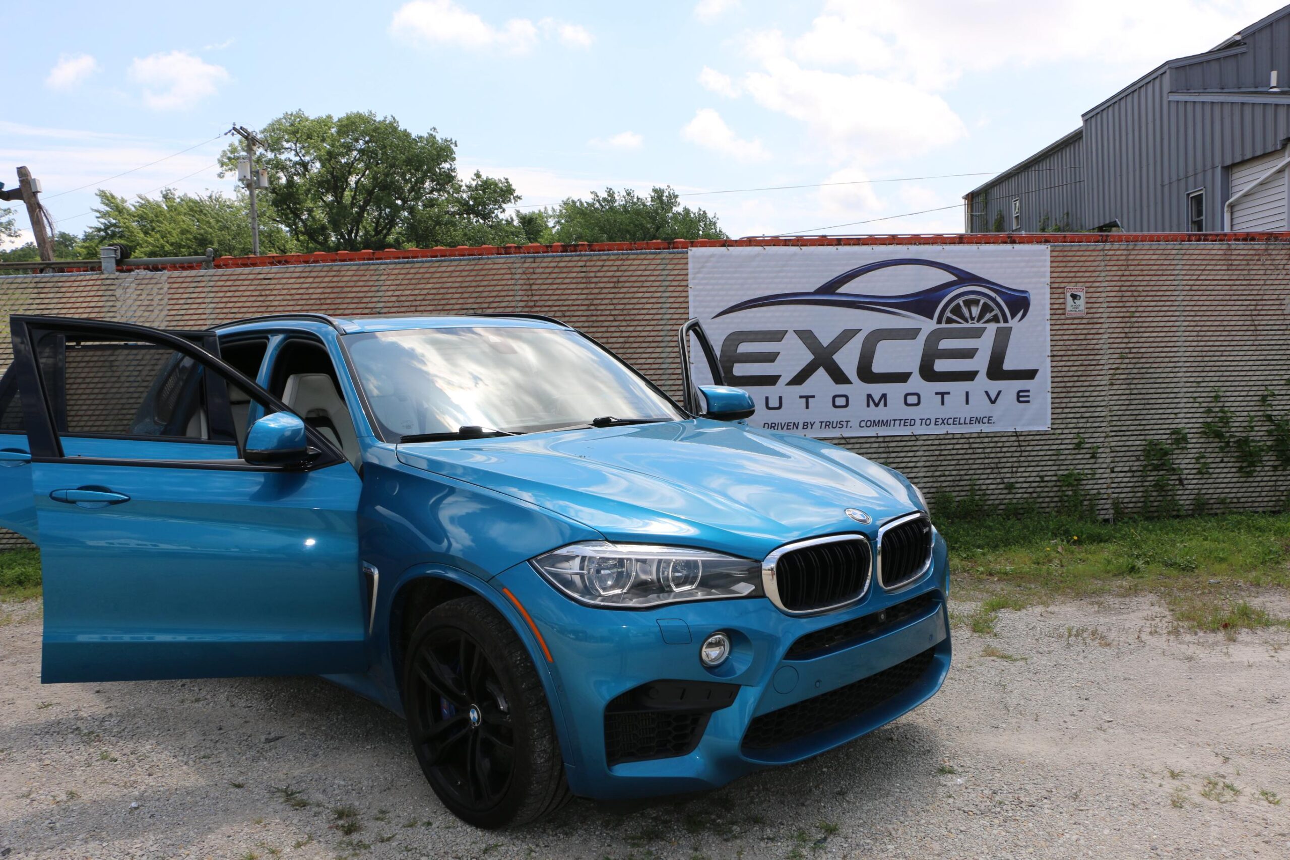 
								BMW X5M full									
