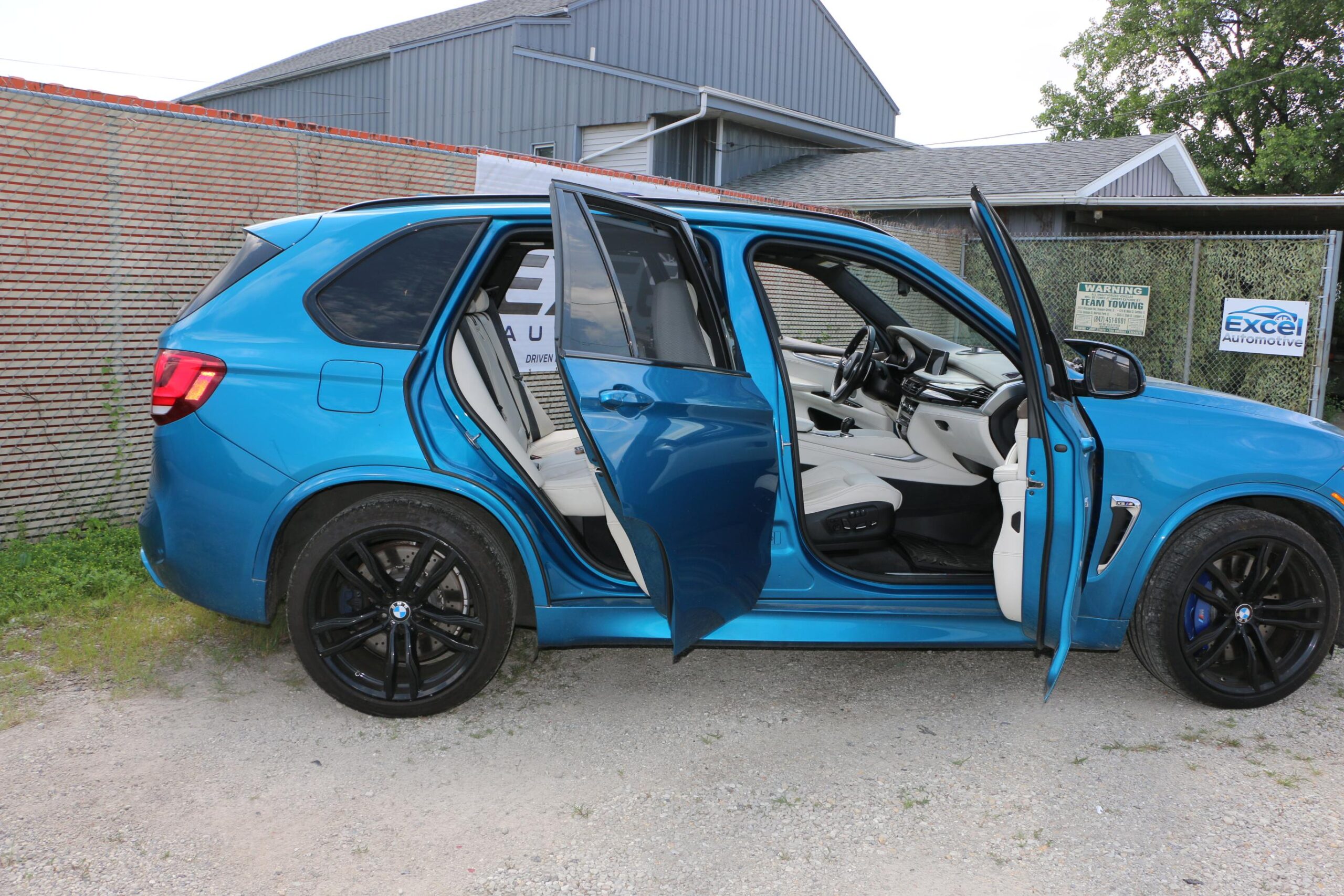 
								BMW X5M full									
